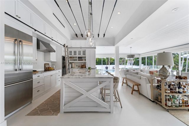 536 Jeronimo Dr, Coral Gables, FL 33146