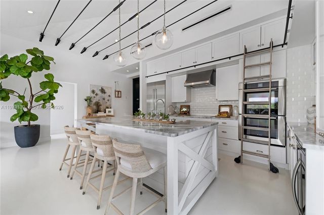 536 Jeronimo Dr, Coral Gables, FL 33146