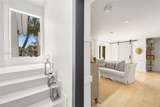 536 Jeronimo Dr, Coral Gables, FL 33146