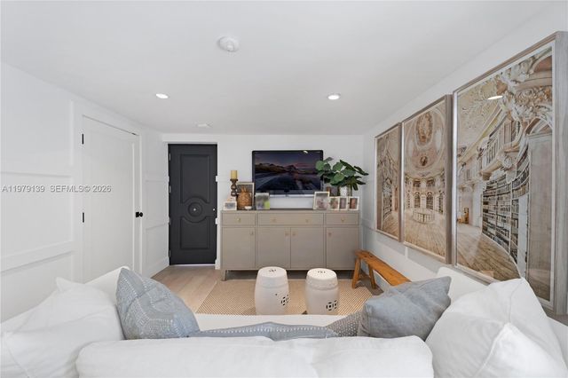 536 Jeronimo Dr, Coral Gables, FL 33146