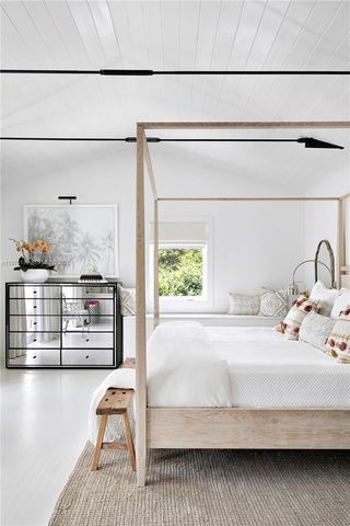 536 Jeronimo Dr, Coral Gables, FL 33146