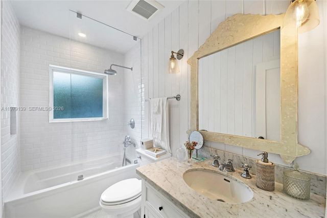 536 Jeronimo Dr, Coral Gables, FL 33146