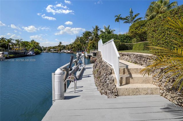 536 Jeronimo Dr, Coral Gables, FL 33146