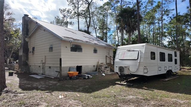 4275 4th AVE NE, Naples, FL 34120