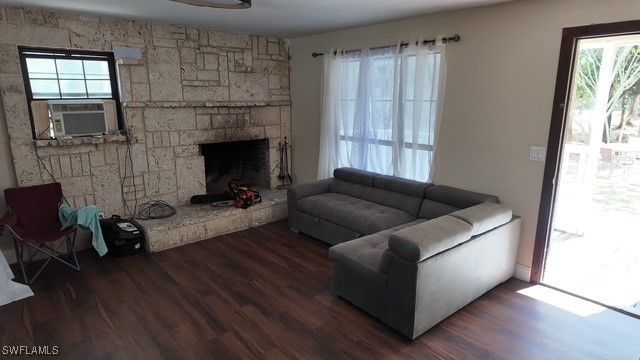 4275 4th AVE NE, Naples, FL 34120