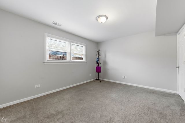 5754 W Lawrence Avenue 1, Chicago, IL 60630