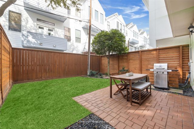 922 Patterson Street, Houston, TX 77007