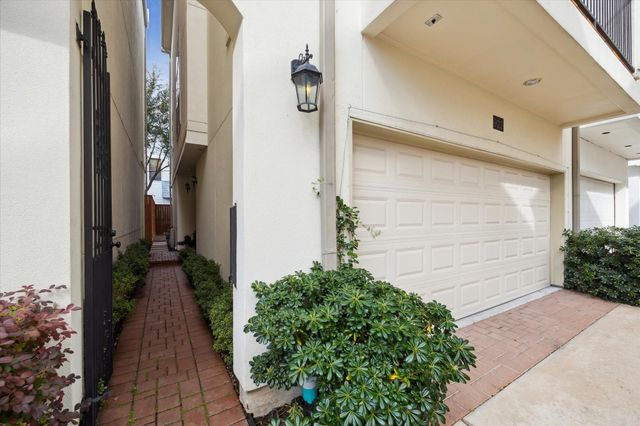 922 Patterson Street, Houston, TX 77007