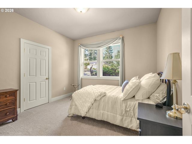 211 ALDERWOOD Dr, Chehalis, WA 98532