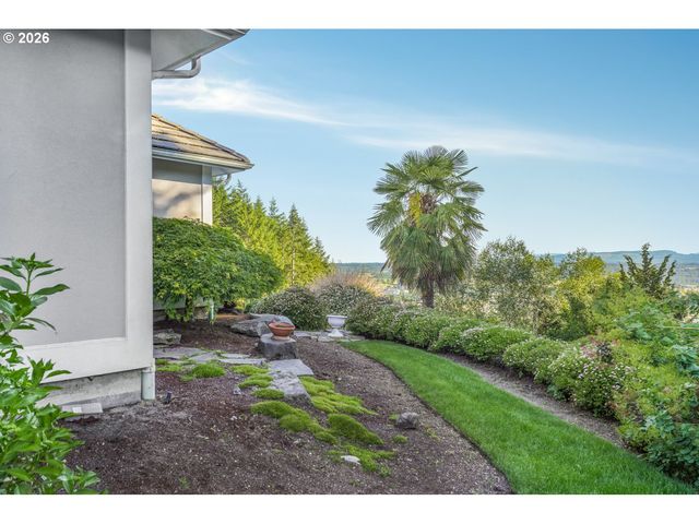 211 ALDERWOOD Dr, Chehalis, WA 98532