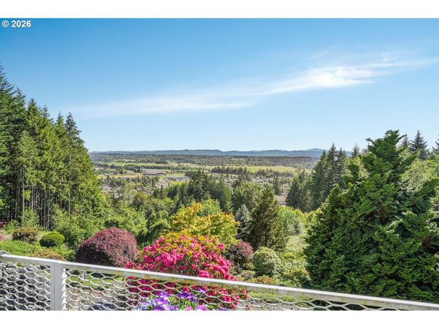 211 ALDERWOOD Dr, Chehalis, WA 98532