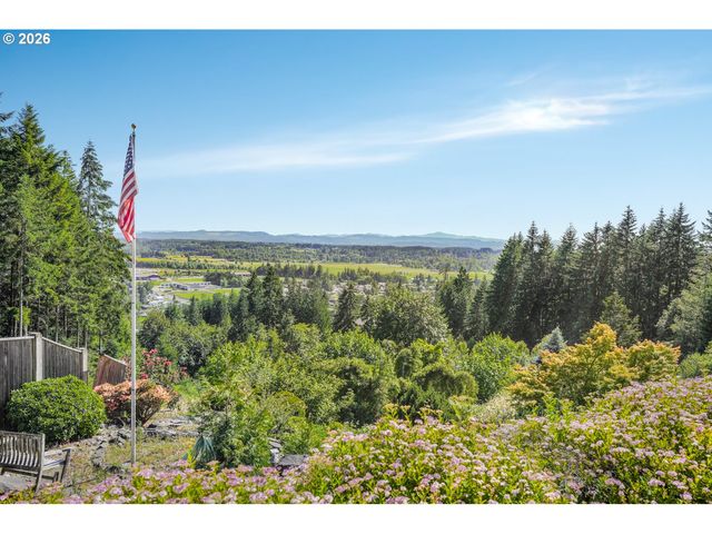 211 ALDERWOOD Dr, Chehalis, WA 98532