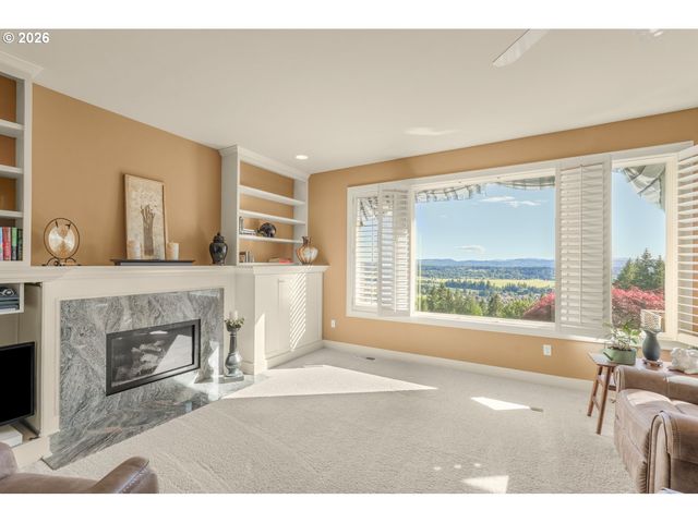 211 ALDERWOOD Dr, Chehalis, WA 98532