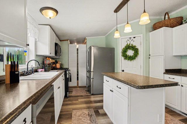 54720 Merry Drive, Elkhart, IN 46517