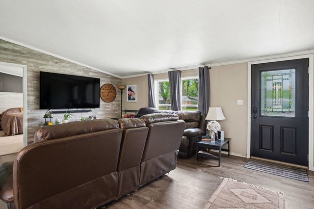 54720 Merry Drive, Elkhart, IN 46517