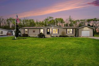 54720 Merry Drive, Elkhart, IN 46517