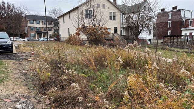 3247 Ward St, Oakland, PA 15213