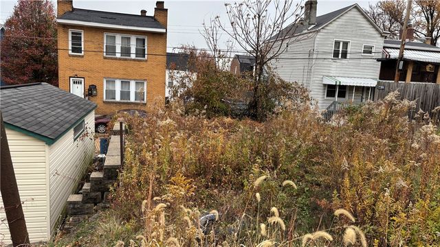 3247 Ward St, Oakland, PA 15213