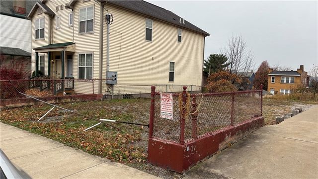3247 Ward St, Oakland, PA 15213