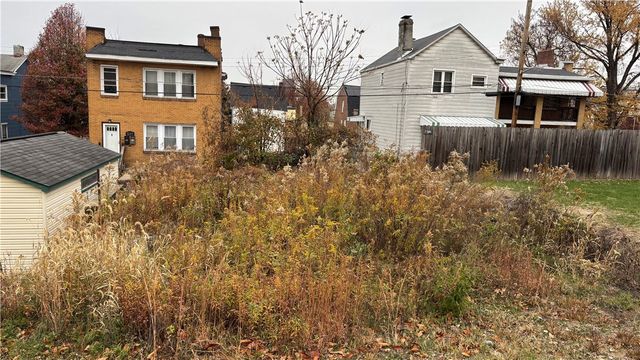 3247 Ward St, Oakland, PA 15213