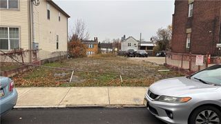 3247 Ward St, Oakland, PA 15213
