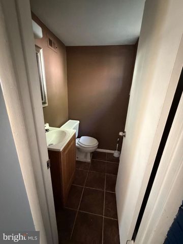 8703 REICHER ST, Hyattsville, MD 20785