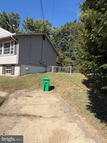 8703 REICHER ST, Hyattsville, MD 20785