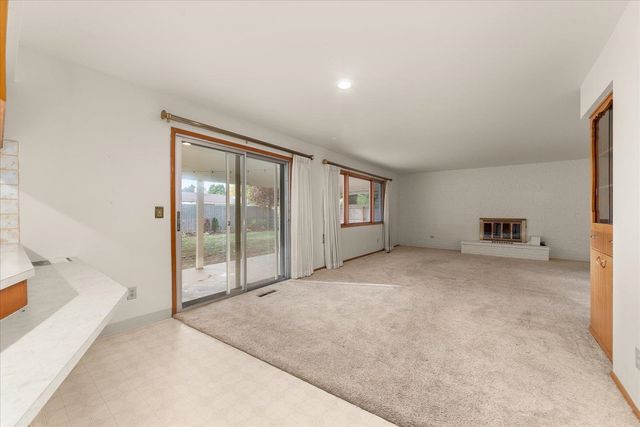 5910 S Crestline St, Spokane, WA 99223