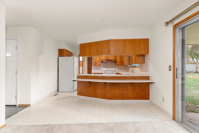 5910 S Crestline St, Spokane, WA 99223