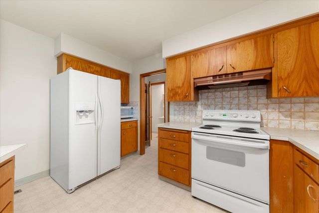 5910 S Crestline St, Spokane, WA 99223
