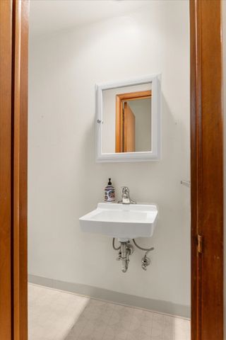 5910 S Crestline St, Spokane, WA 99223