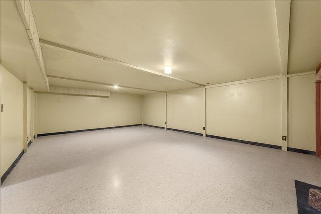 5910 S Crestline St, Spokane, WA 99223