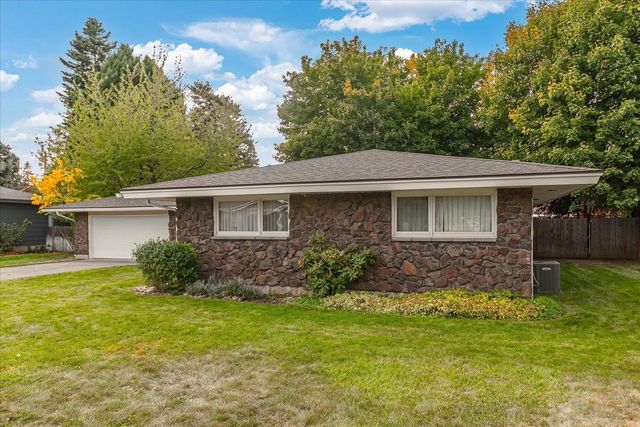 5910 S Crestline St, Spokane, WA 99223