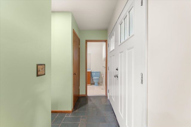 5910 S Crestline St, Spokane, WA 99223