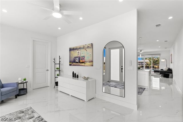 1030 NW 39th AVE, Cape Coral, FL 33993