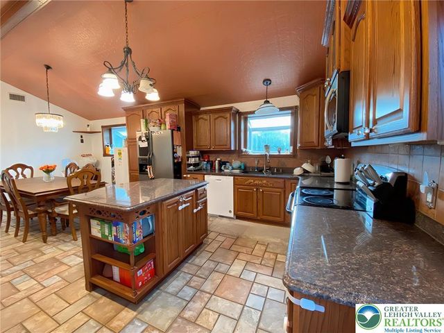 3979 Kenrick Drive, Bethlehem Twp, PA 18020