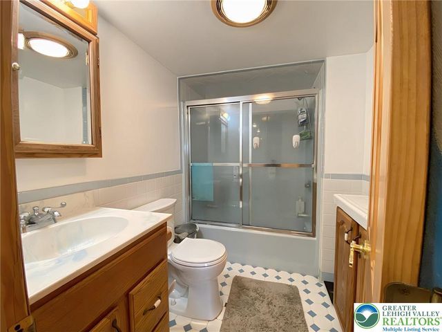 3979 Kenrick Drive, Bethlehem Twp, PA 18020