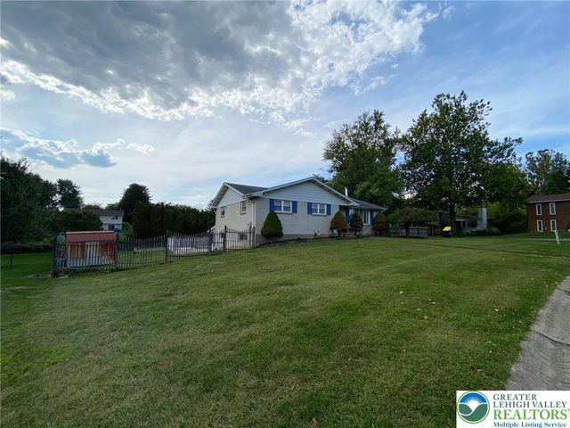3979 Kenrick Drive, Bethlehem Twp, PA 18020