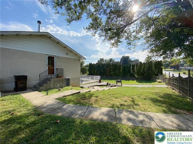 3979 Kenrick Drive, Bethlehem Twp, PA 18020