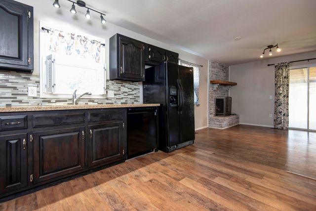 606 S Grandview Avenue, Springfield, MO 65802