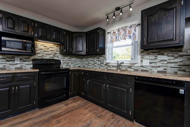 606 S Grandview Avenue, Springfield, MO 65802