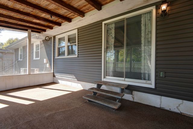 606 S Grandview Avenue, Springfield, MO 65802