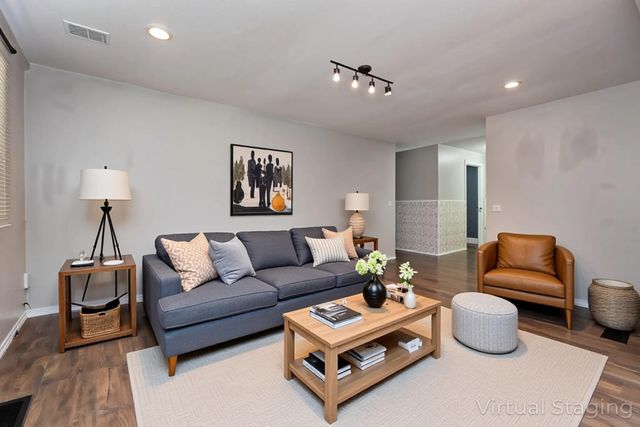 606 S Grandview Avenue, Springfield, MO 65802