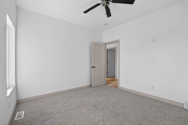 522 Sands Avenue, Janesville, IA 50647