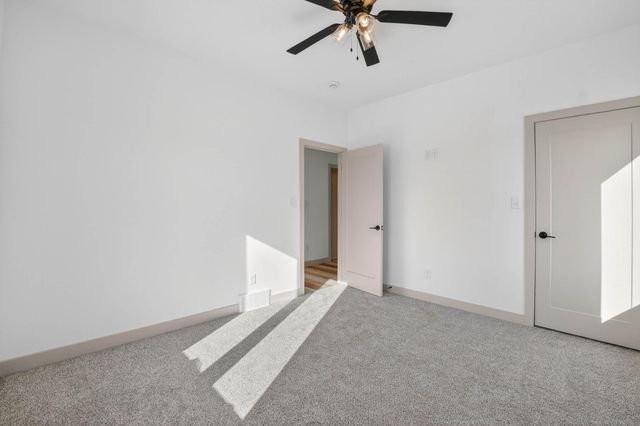 522 Sands Avenue, Janesville, IA 50647