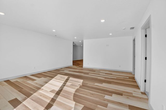 522 Sands Avenue, Janesville, IA 50647