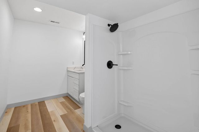 522 Sands Avenue, Janesville, IA 50647