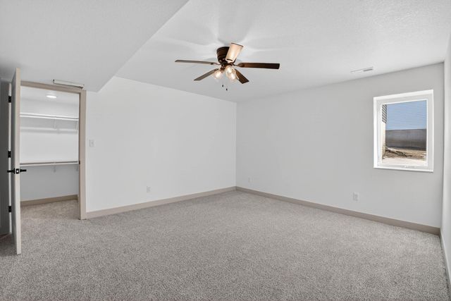 522 Sands Avenue, Janesville, IA 50647