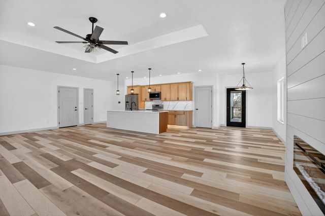 522 Sands Avenue, Janesville, IA 50647