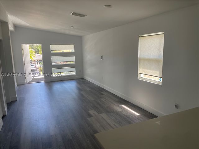 2290 SW 58th Ave, Miami, FL 33155